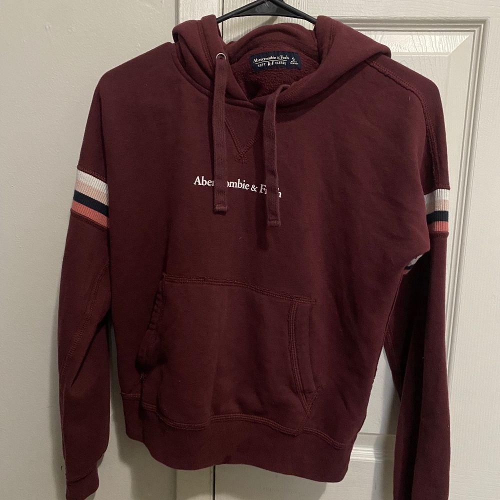 Maroon sweatshirt